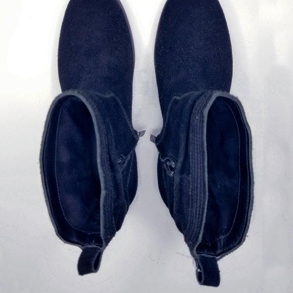 SOLD Koolaburra Ugg Black Suede Ankle Boots Size 7 - Picture 6 of 11